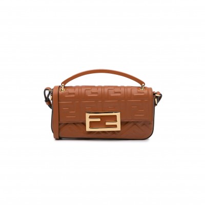 FENDI NAPPA FF EMBOSSED PHONE BAGUETTE 7AS142AAJDF1C6J (18.5*10*2.5cm)